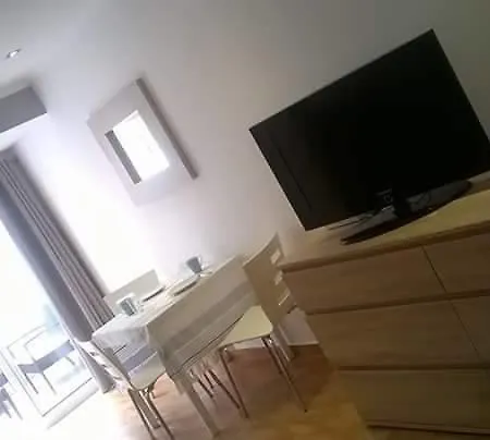 Appartement Centrally Located Beach And Town Apartment.